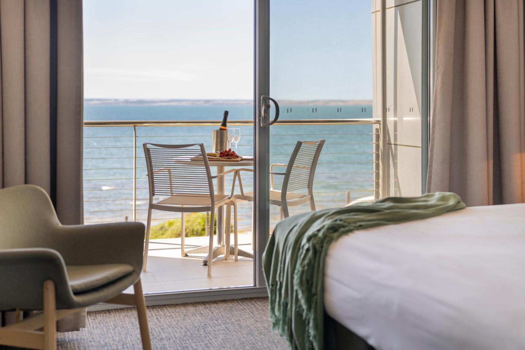 ออโรราโอโซนโฮเต็ล Hotel คิงส์โคท ภายนอก รูปภาพ